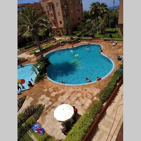 Superbe appartement en résidence privée devant la mer avec piscine Bouznika Extérieur photo
