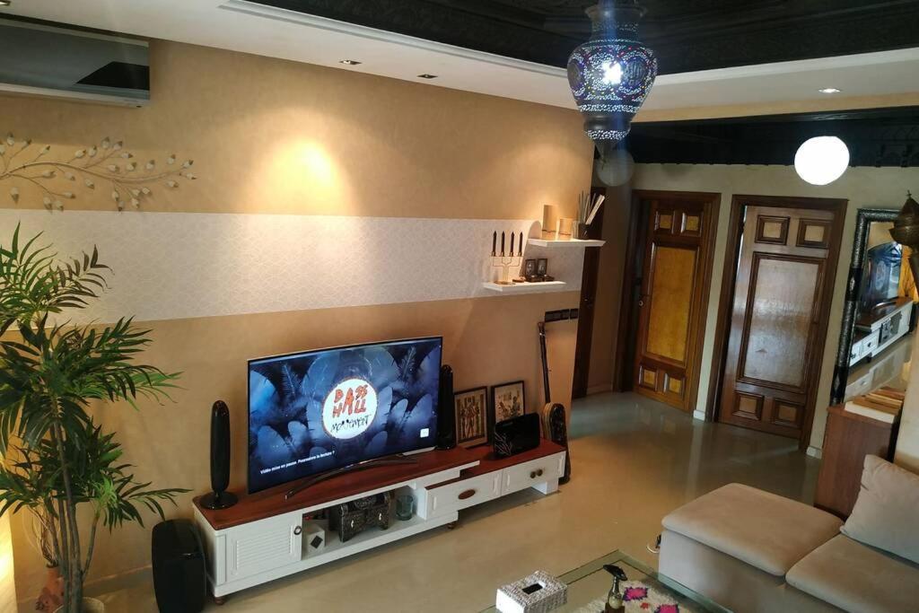 Superbe appartement en résidence privée devant la mer avec piscine Bouznika Extérieur photo
